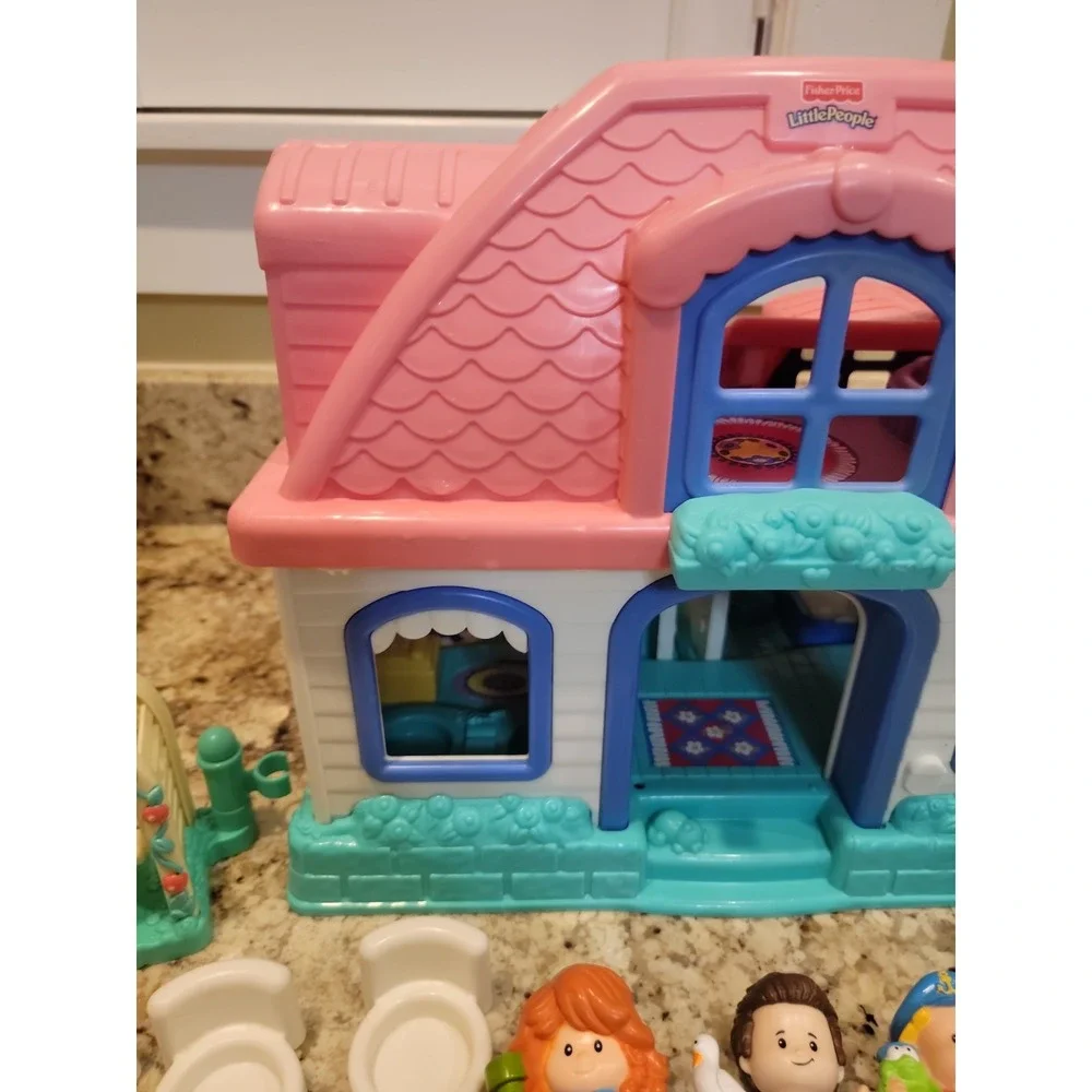 Vintage Fisher Price Little People Sweet Sounds Doll House Tested Works Figures